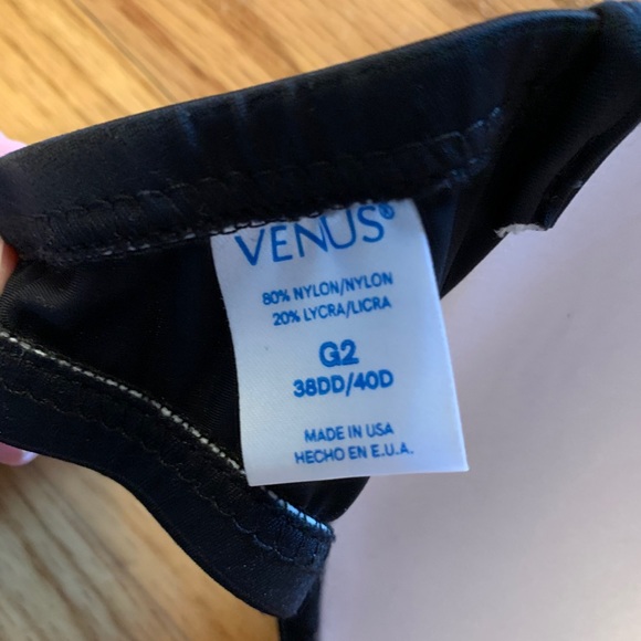 VENUS Marilyn Halter Bikini Top Size 38DD/40B - Picture 5 of 6